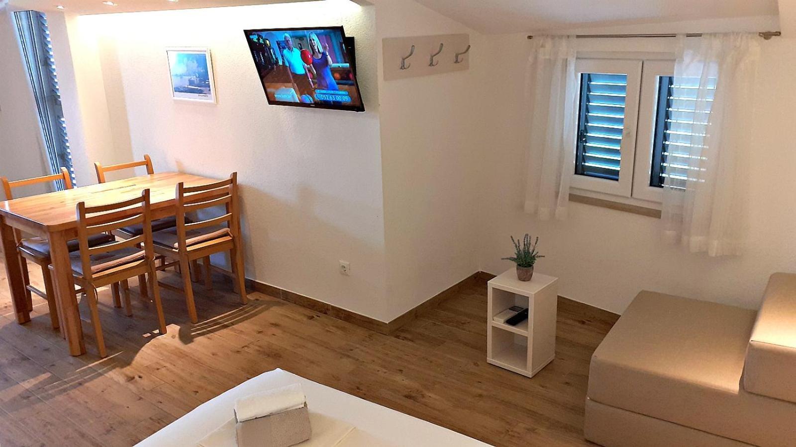 Deluxe Stone House Bonaca Appartement Baška Voda Kamer foto