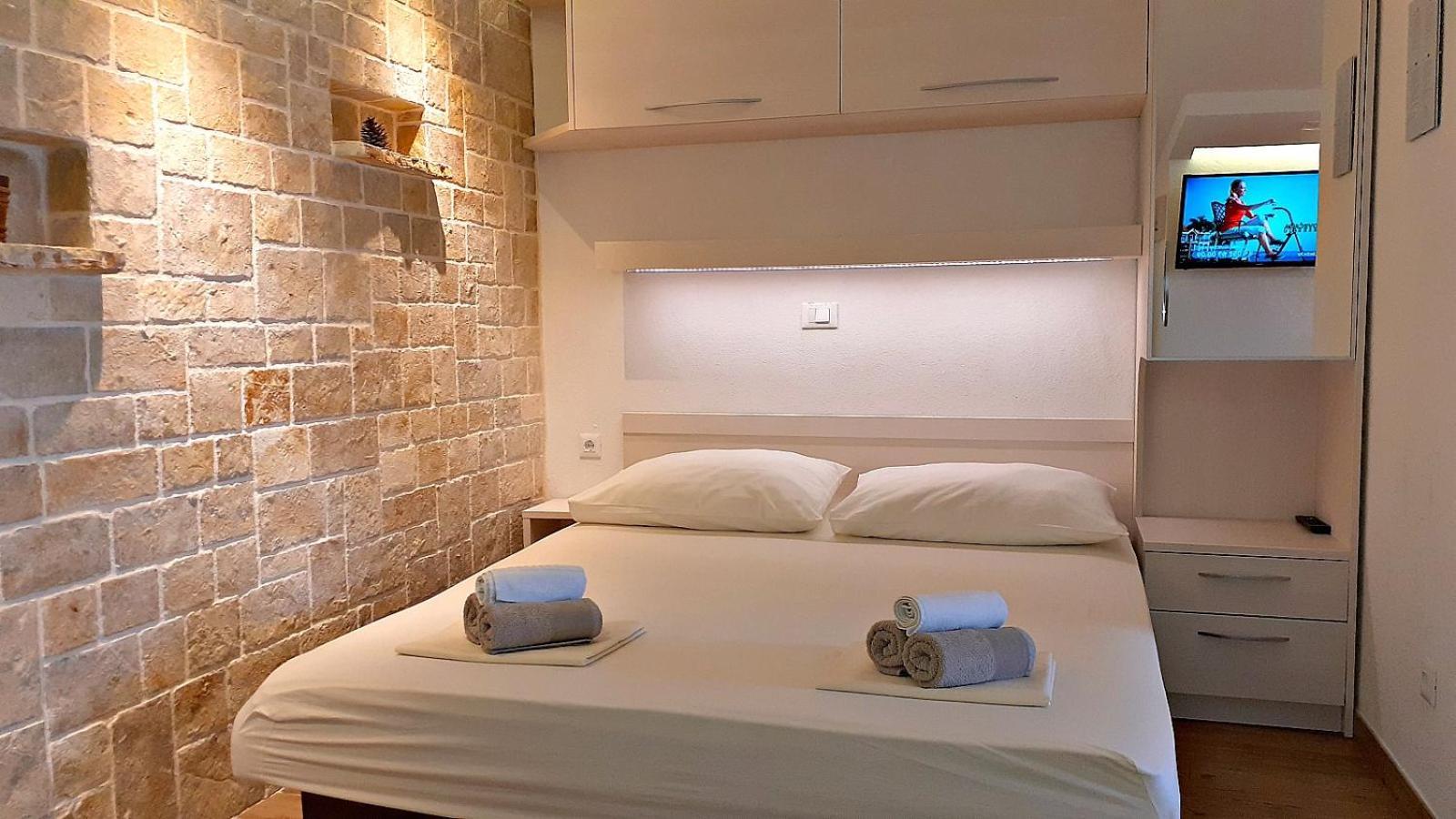Deluxe Stone House Bonaca Appartement Baška Voda Kamer foto