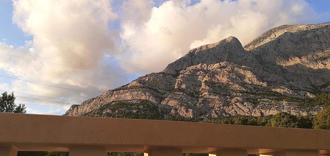 Deluxe Stone House Bonaca Appartement Baška Voda Kamer foto