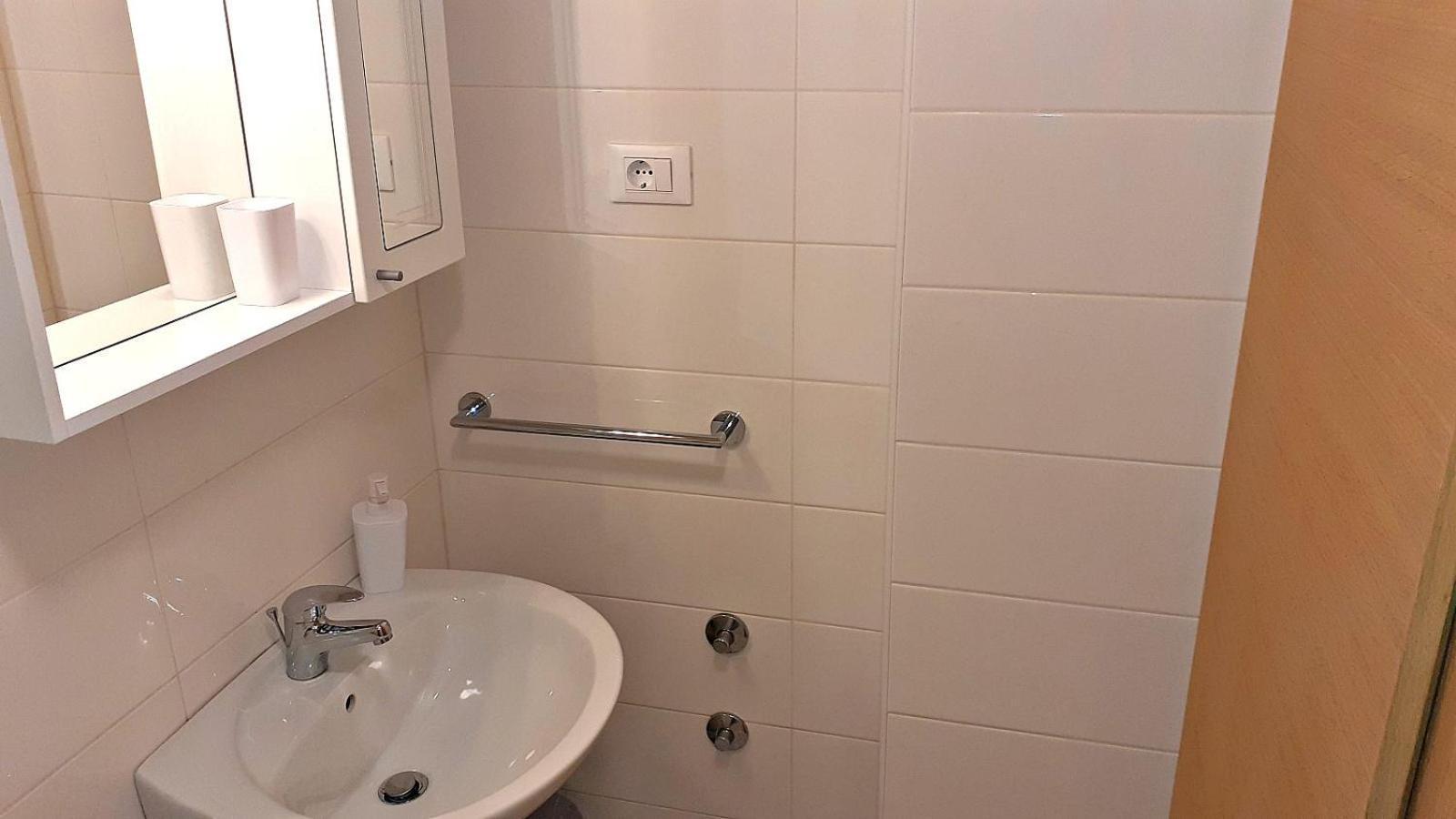 Deluxe Stone House Bonaca Appartement Baška Voda Kamer foto