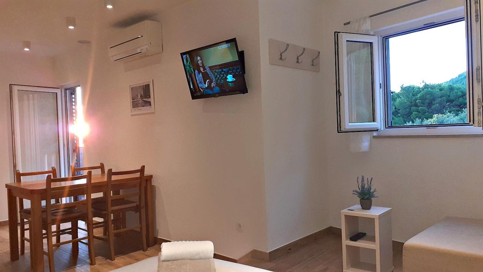 Deluxe Stone House Bonaca Appartement Baška Voda Kamer foto