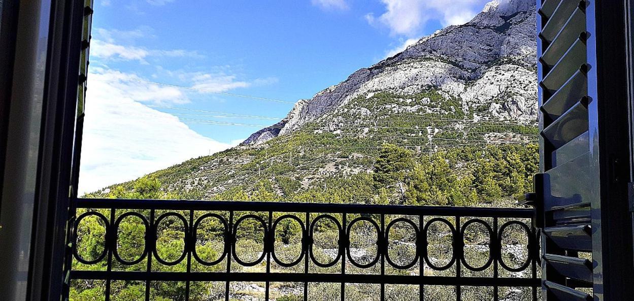 Deluxe Stone House Bonaca Appartement Baška Voda Kamer foto