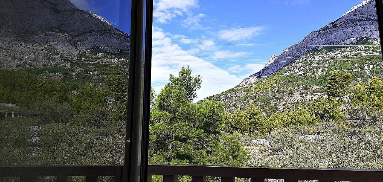 Deluxe Stone House Bonaca Appartement Baška Voda Kamer foto